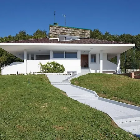 Basque Breath-villa Unica,vista Fantastica,piscina Хондаррибиа