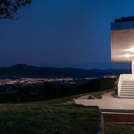 Basque Breath-villa Unica,vista Fantastica,piscina 别墅