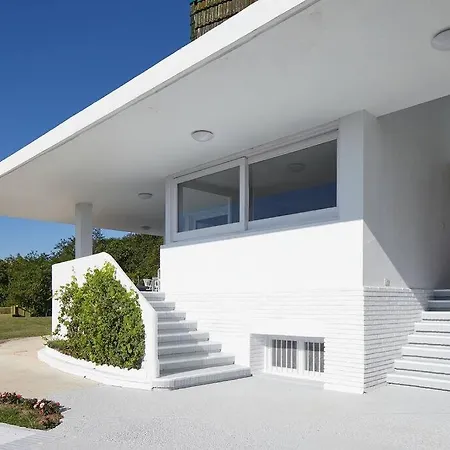 别墅 Basque Breath-villa Unica,vista Fantastica,piscina 宏达瑞比亚